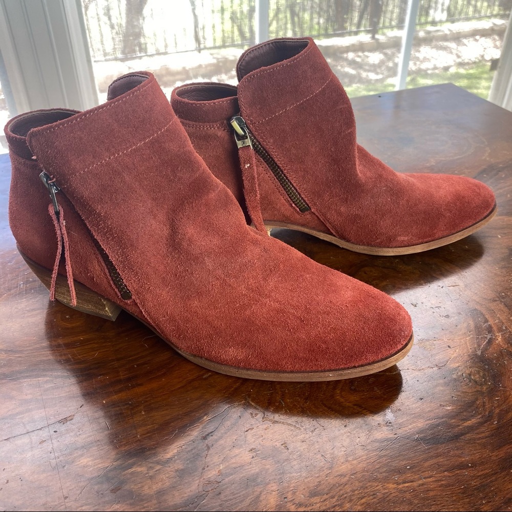 SAM EDELMAN Women’s Rust Suede Ankle Bootie